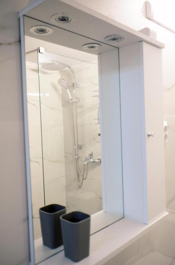 Private Apartment In The City Centre. オラデア エクステリア 写真